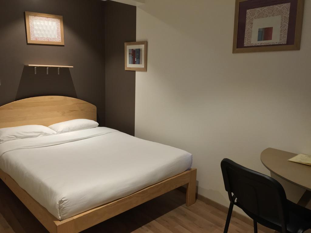 Hotel Saint Jean Бурж Экстерьер фото